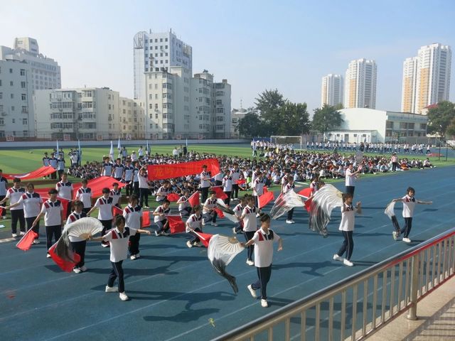 全环境立德树人|强国复兴有我，青春筑梦未来——青岛六十六中2023年秋季田径运动会开幕式