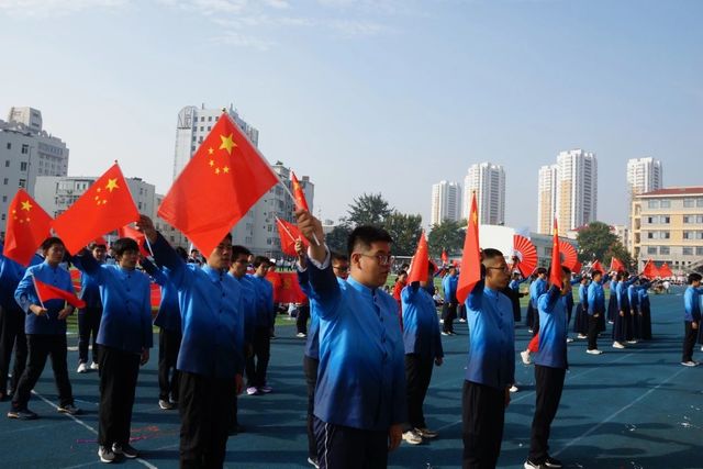 全环境立德树人|强国复兴有我，青春筑梦未来——青岛六十六中2023年秋季田径运动会开幕式