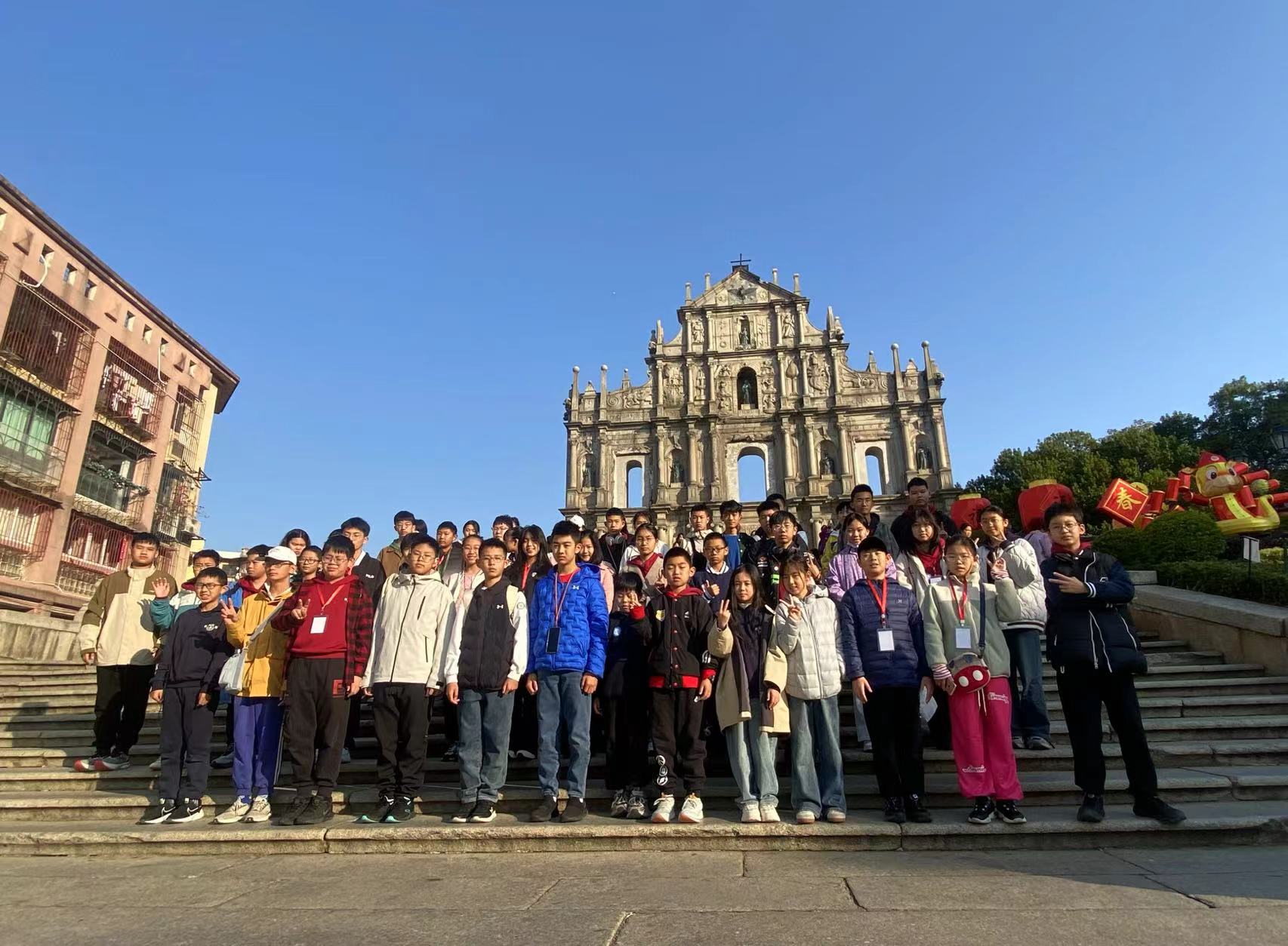 港澳研学第五天：大三巴前唱响《七子之歌》  学子满载而归